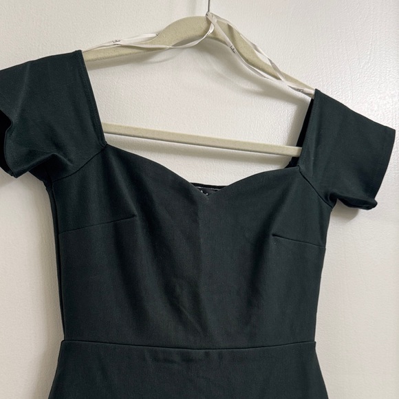 Dark Green Off-the-Shoulder Midi Dress - Picture 4 of 6